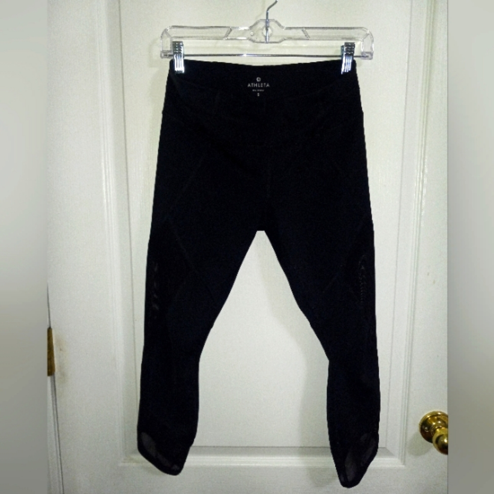 Athleta Size S Black Aura Sonar Cropped Crop Leggings Workout Mid Rise